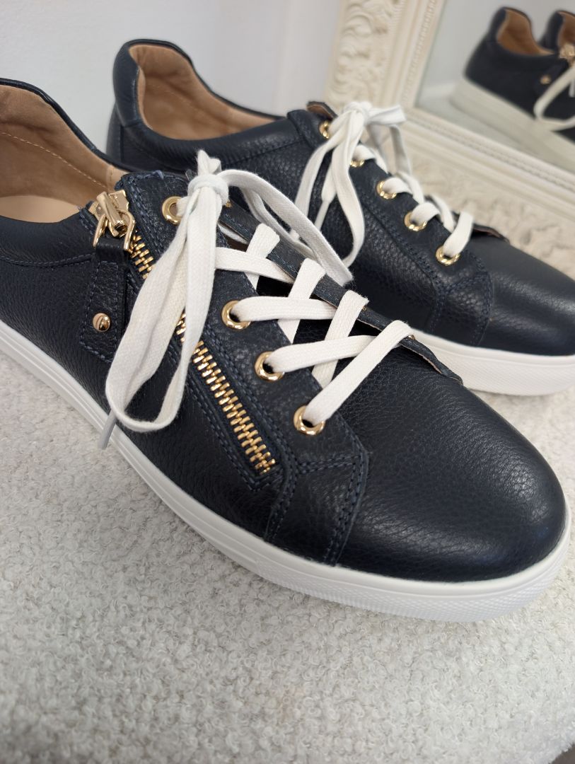 Klouds Cara Lace Up Sneakers. Size 40