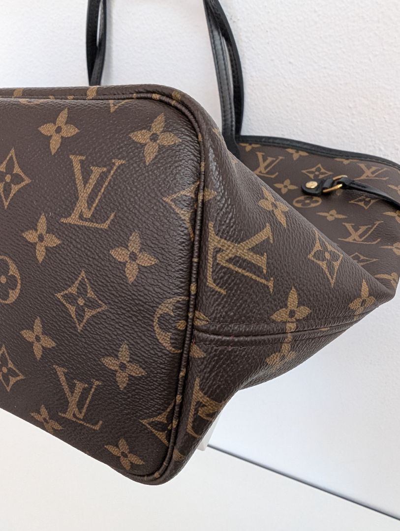 Louis Vuitton Neverfull World Tour Bag