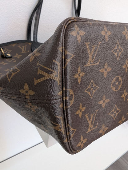 Louis Vuitton Neverfull World Tour Bag