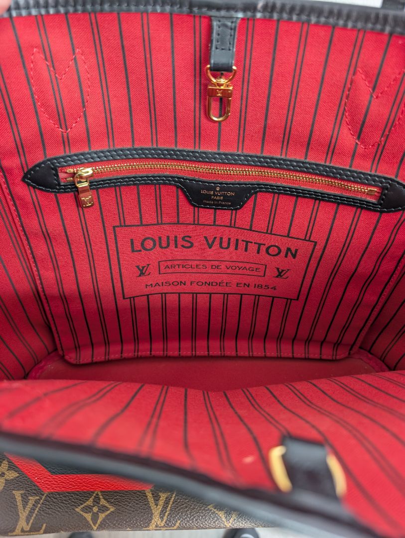 Louis Vuitton Neverfull World Tour Bag