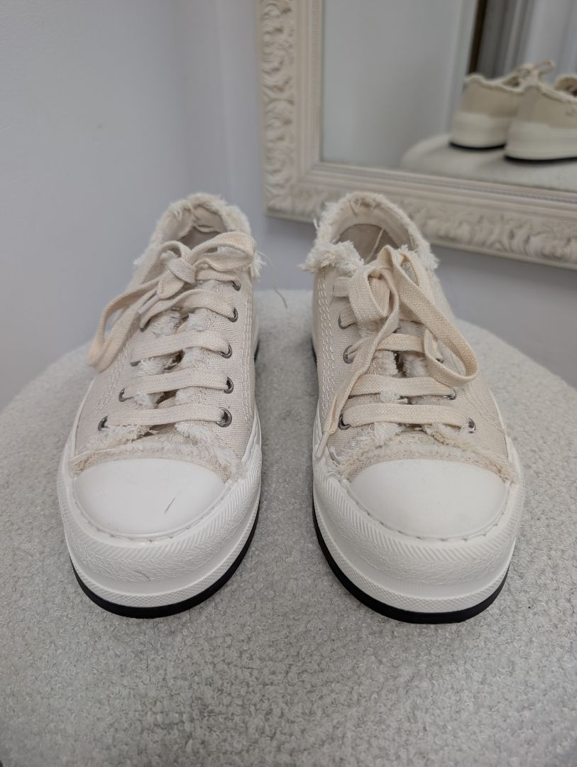 Christian Dior Walk'n'Dior Sneakers. Size 36.5.