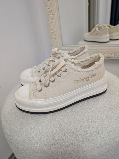 Christian Dior Walk'n'Dior Sneakers. Size 36.5.