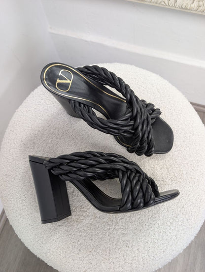 Valentino Rope Slide Mule. Size 38.