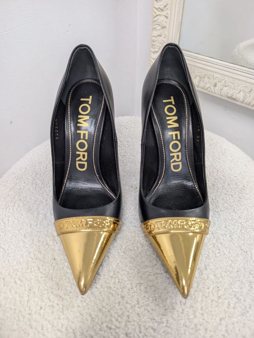 Tom Ford Gold Plate Point Stiletto High Heels. Size 37.