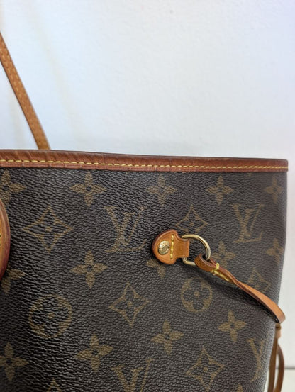 Louis Vuitton Neverfull MM Monogram Bag