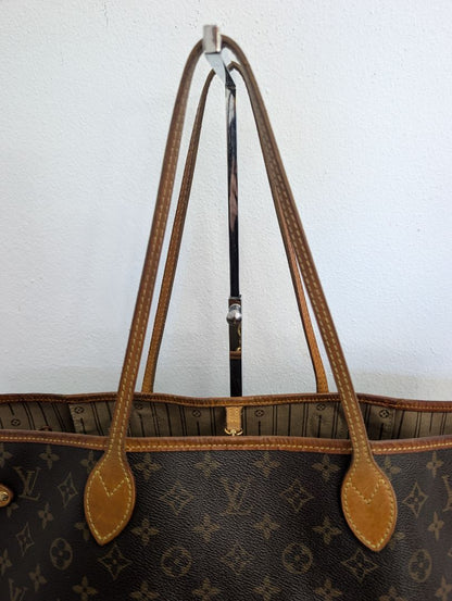 Louis Vuitton Neverfull MM Monogram Bag