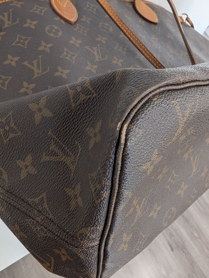 Louis Vuitton Neverfull MM Monogram Bag