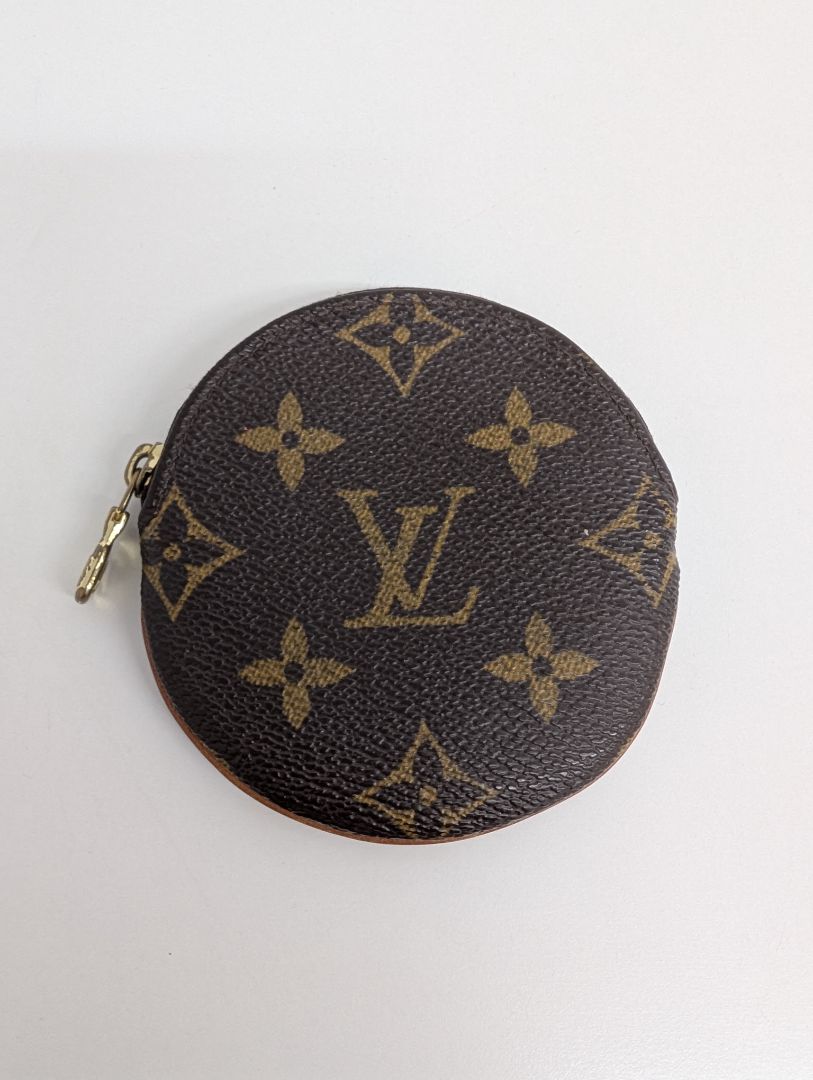 Louis Vuitton Monogram Round Coin Purse