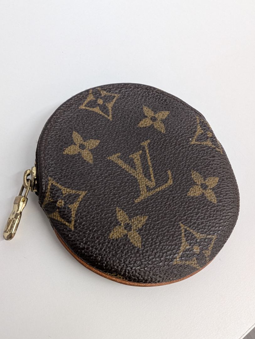 Louis Vuitton Monogram Round Coin Purse