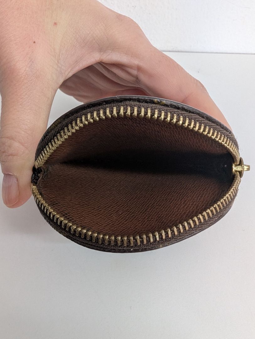 Louis Vuitton Monogram Round Coin Purse