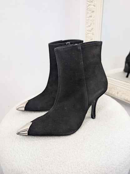 Flattered X Suede Leather Silver Tip Ankle Boot. Size 38.