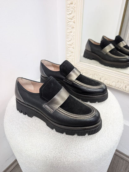 Hispanitas Platform Brogues. Size 39.