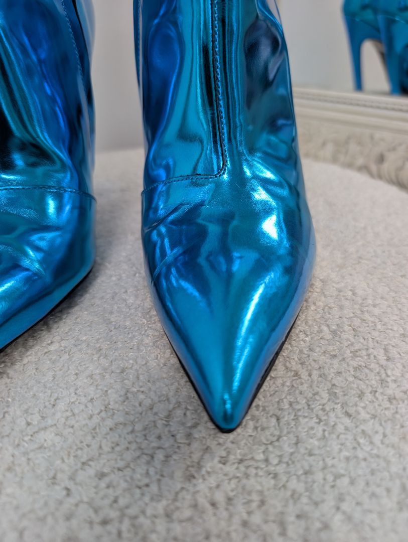 Balenciaga Knife Stiletto Boots Metallic Blue. Size 37.