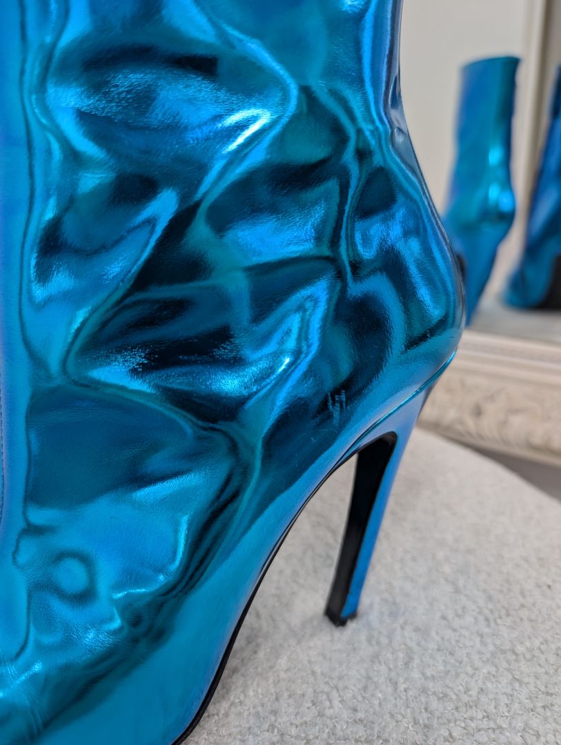 Balenciaga Knife Stiletto Boots Metallic Blue. Size 37.