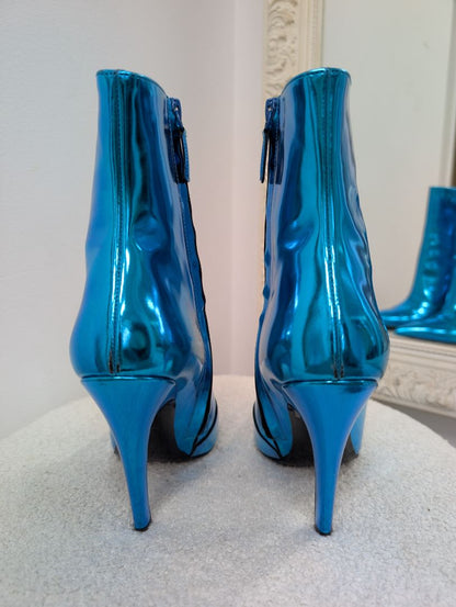 Balenciaga Knife Stiletto Boots Metallic Blue. Size 37.