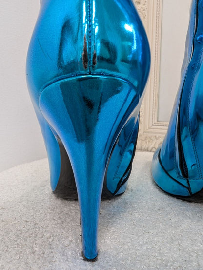 Balenciaga Knife Stiletto Boots Metallic Blue. Size 37.