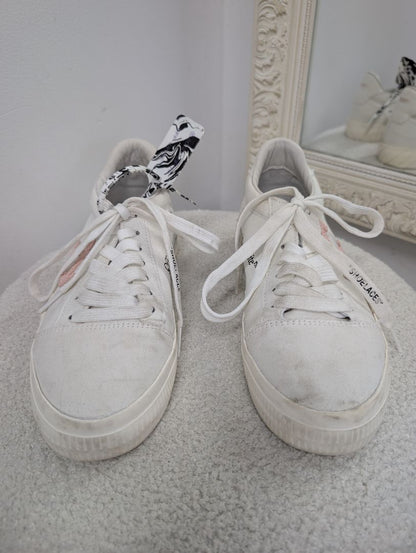 Off White Vulcanized Eco Canvas Sneaker. Size 39.