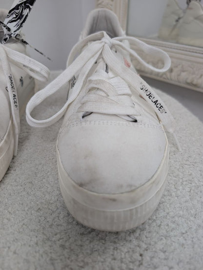 Off White Vulcanized Eco Canvas Sneaker. Size 39.