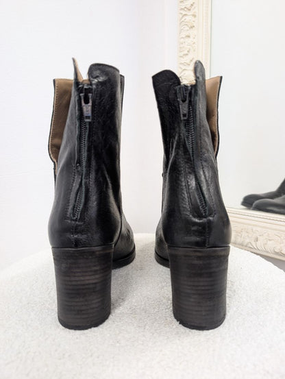 Nylon Black Leather Ankle Boots. Size 40.