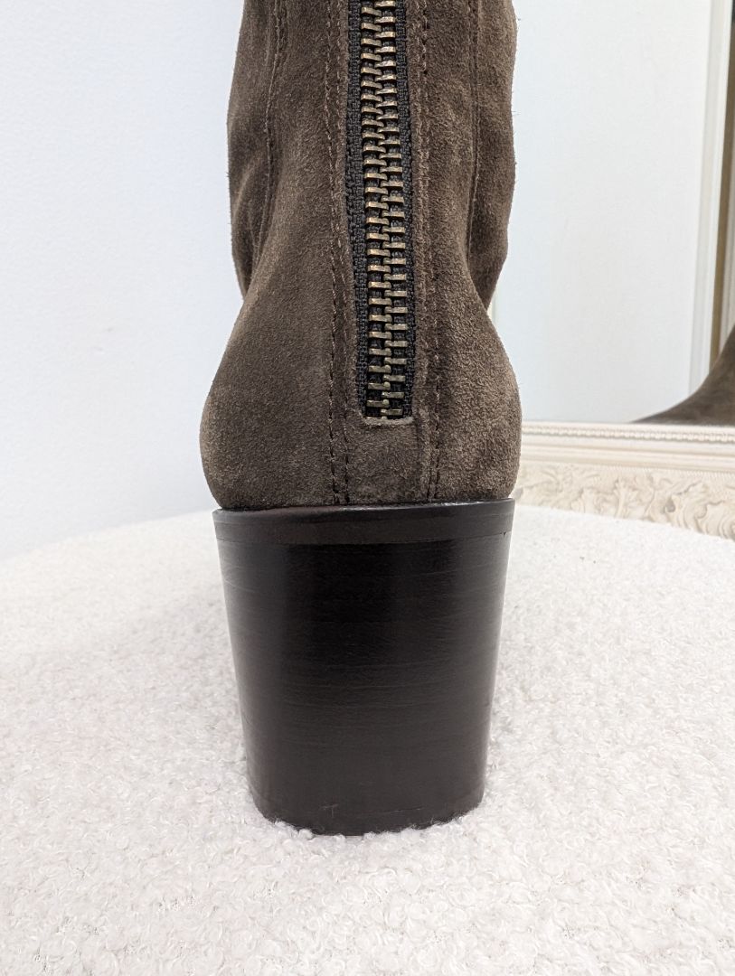 Paul Green Suede Ankle Boots. Size 38.