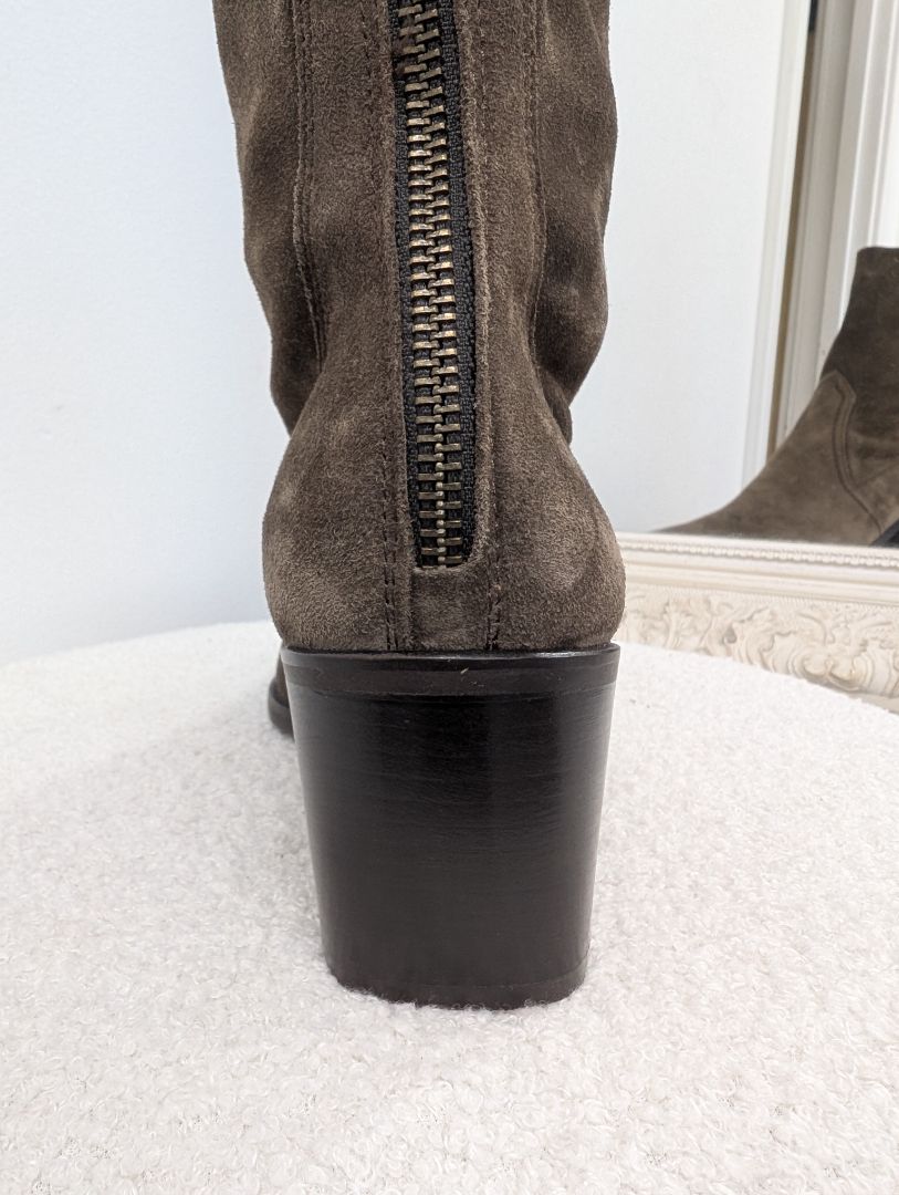 Paul Green Suede Ankle Boots. Size 38.