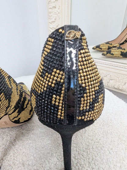 Dsquared 2 Black and Gold Studded Pump. Size 38.