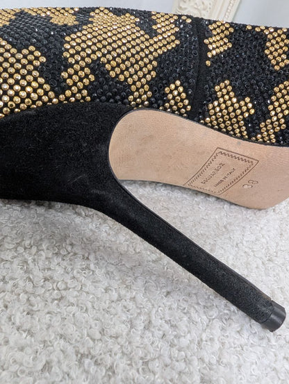 Dsquared 2 Black and Gold Studded Pump. Size 38.