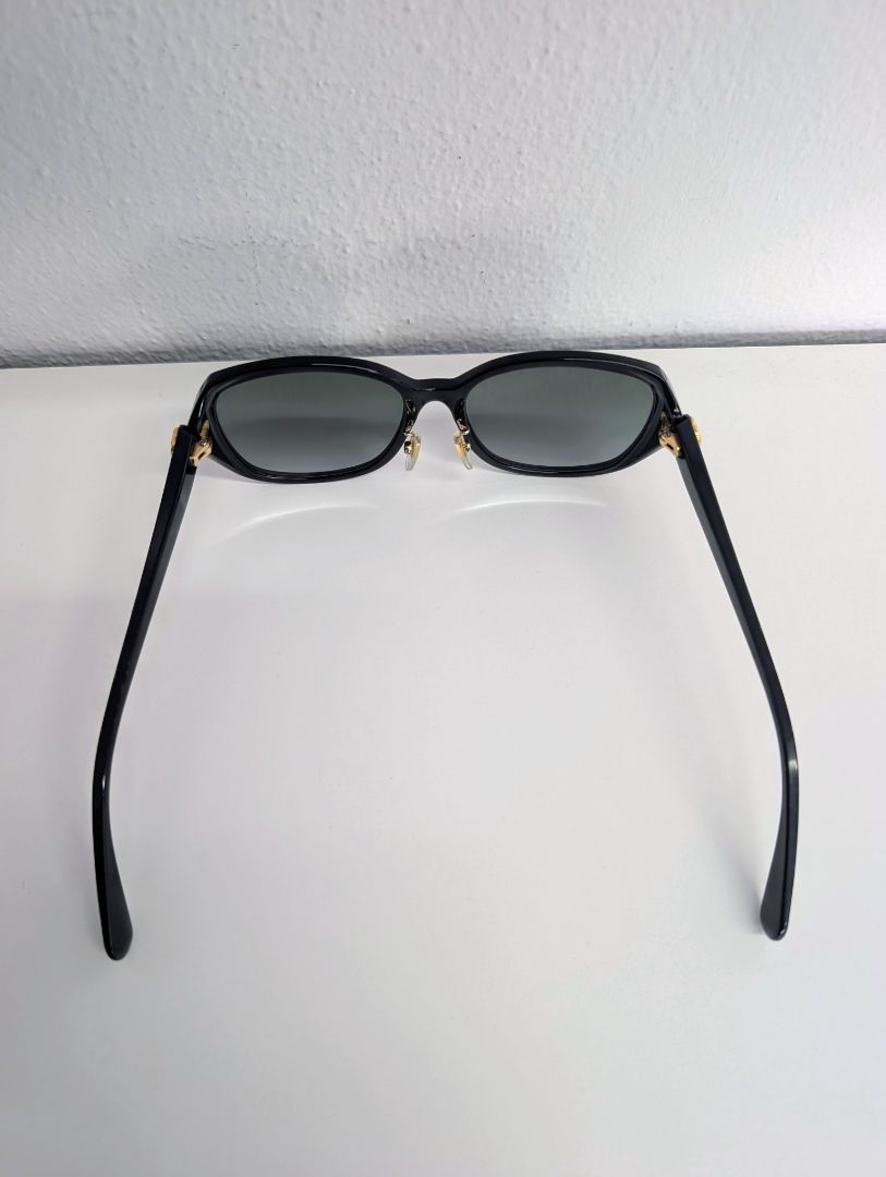 Gucci Bee Frame GG Sunglasses