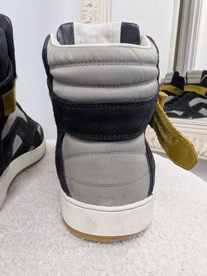 Louis Vuitton Rivoli Hightop Sneakers. Size 39.5.