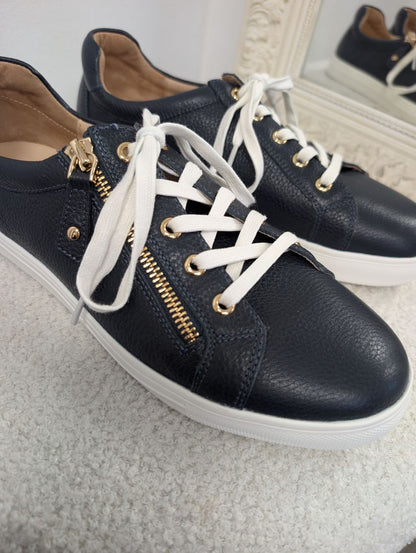 Klouds Cara Lace Up Sneakers. Size 40