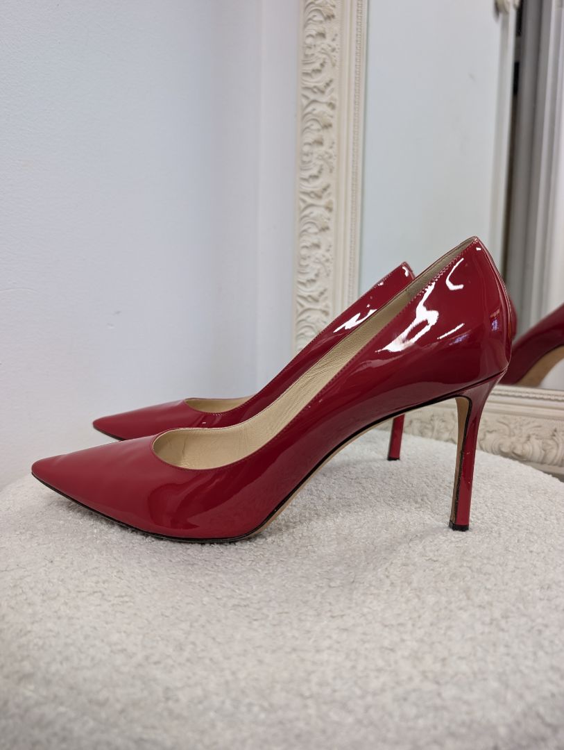 Jimmy Choo Red Patent Leather Pumps. Size 40.5.
