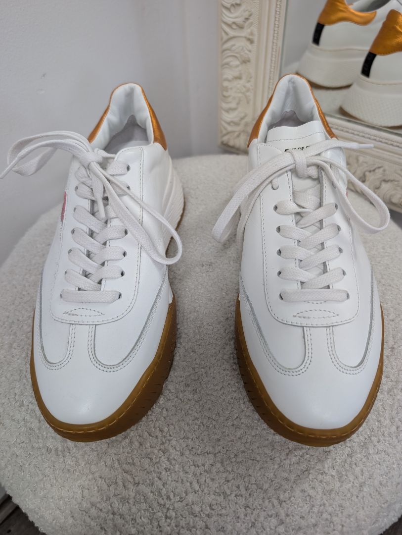 Department of Finery (DOF) Mila Sneakers. Size 38.