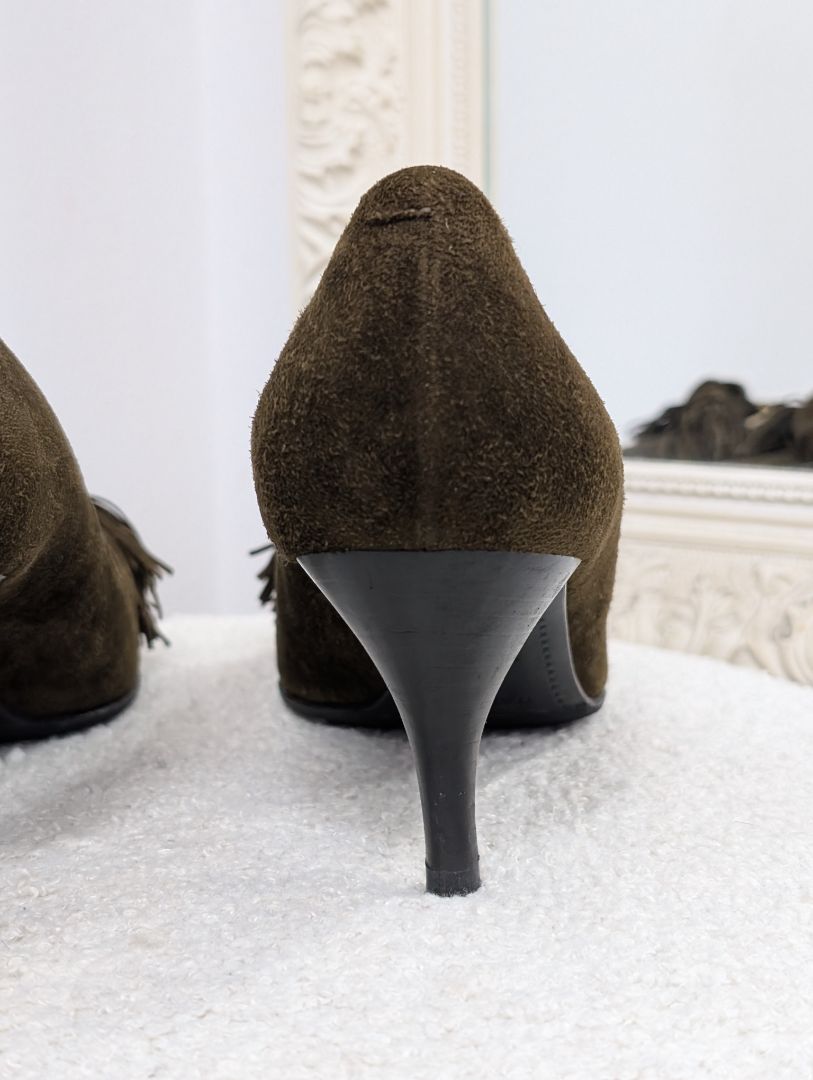 Hermes Suede Tassel Pumps. Size 39.