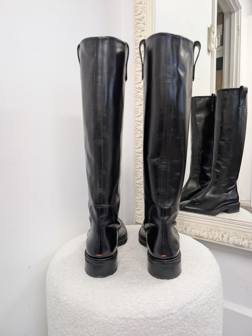 Aeyde Henry Knee High Boots. Size 38.