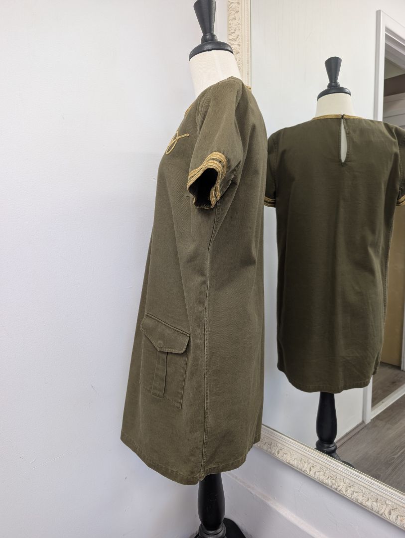 Yves Saint Laurent Khaki Darling Dress. Size 6.