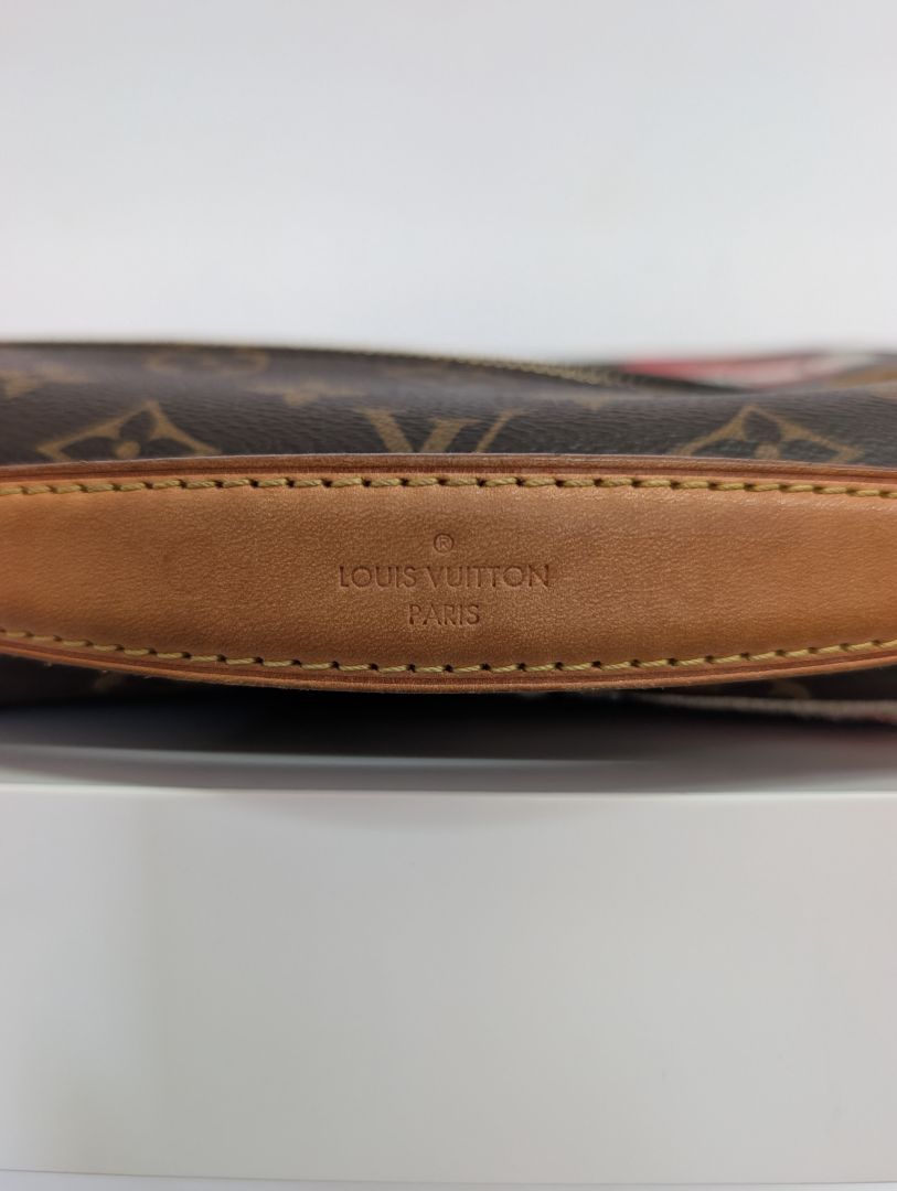 Louis Vuitton Metis Canvas Cross Body Bag