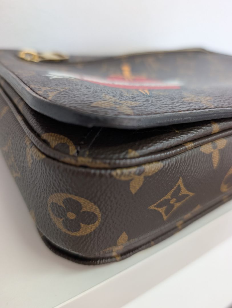 Louis Vuitton Metis Canvas Cross Body Bag
