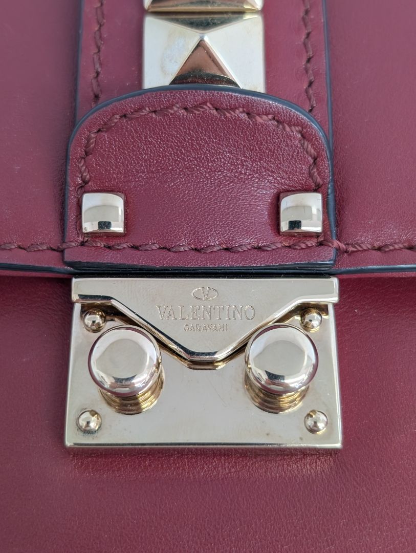 Valentino Garavani Medium Glam Lock Rockstud Bag