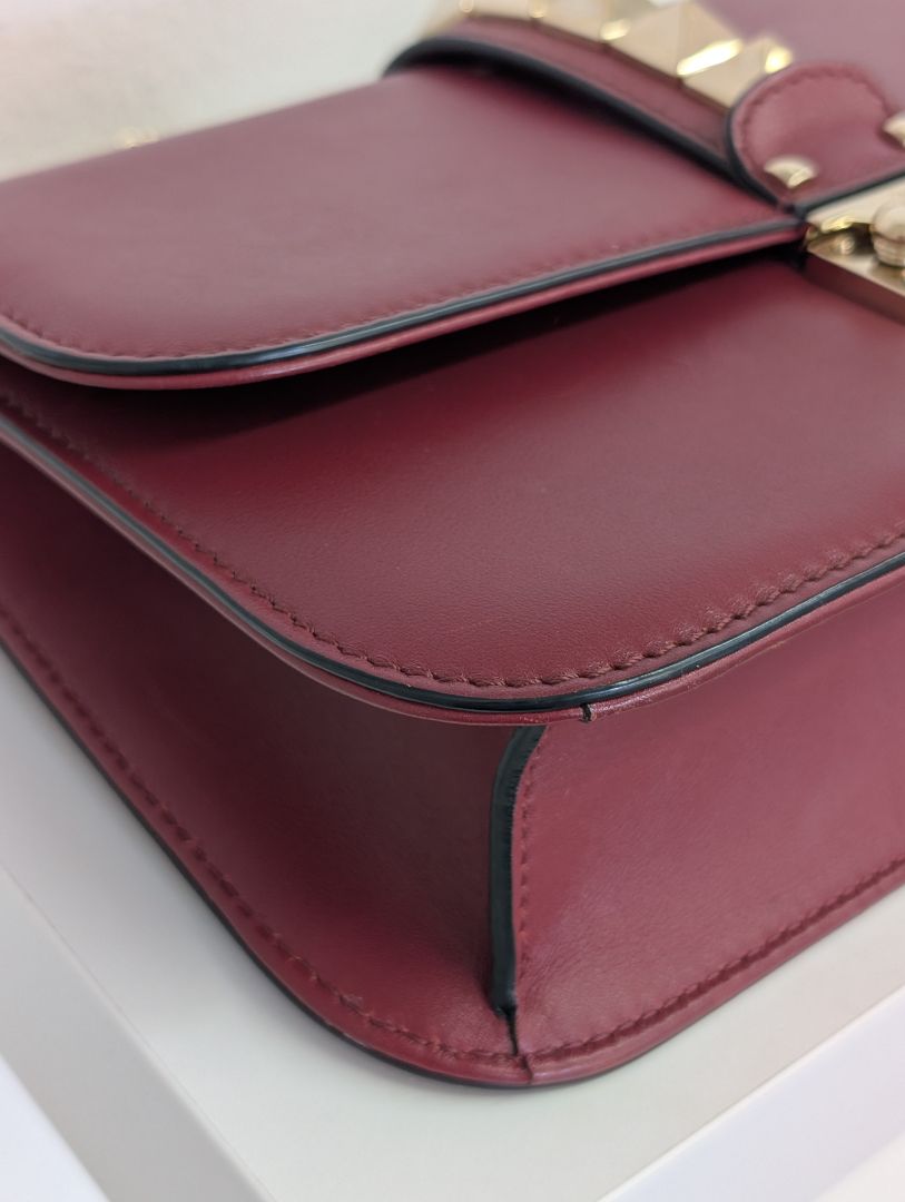Valentino Garavani Medium Glam Lock Rockstud Bag