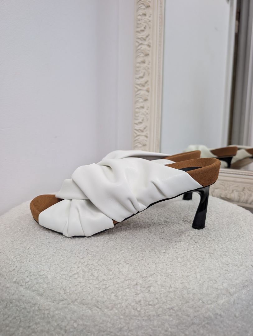 Stella McCartney Terra Twisted Mules. Size 38.