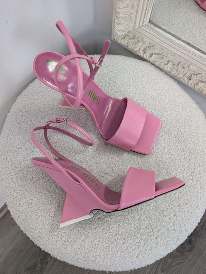 The Attico Cheope Sandal. Size 38.