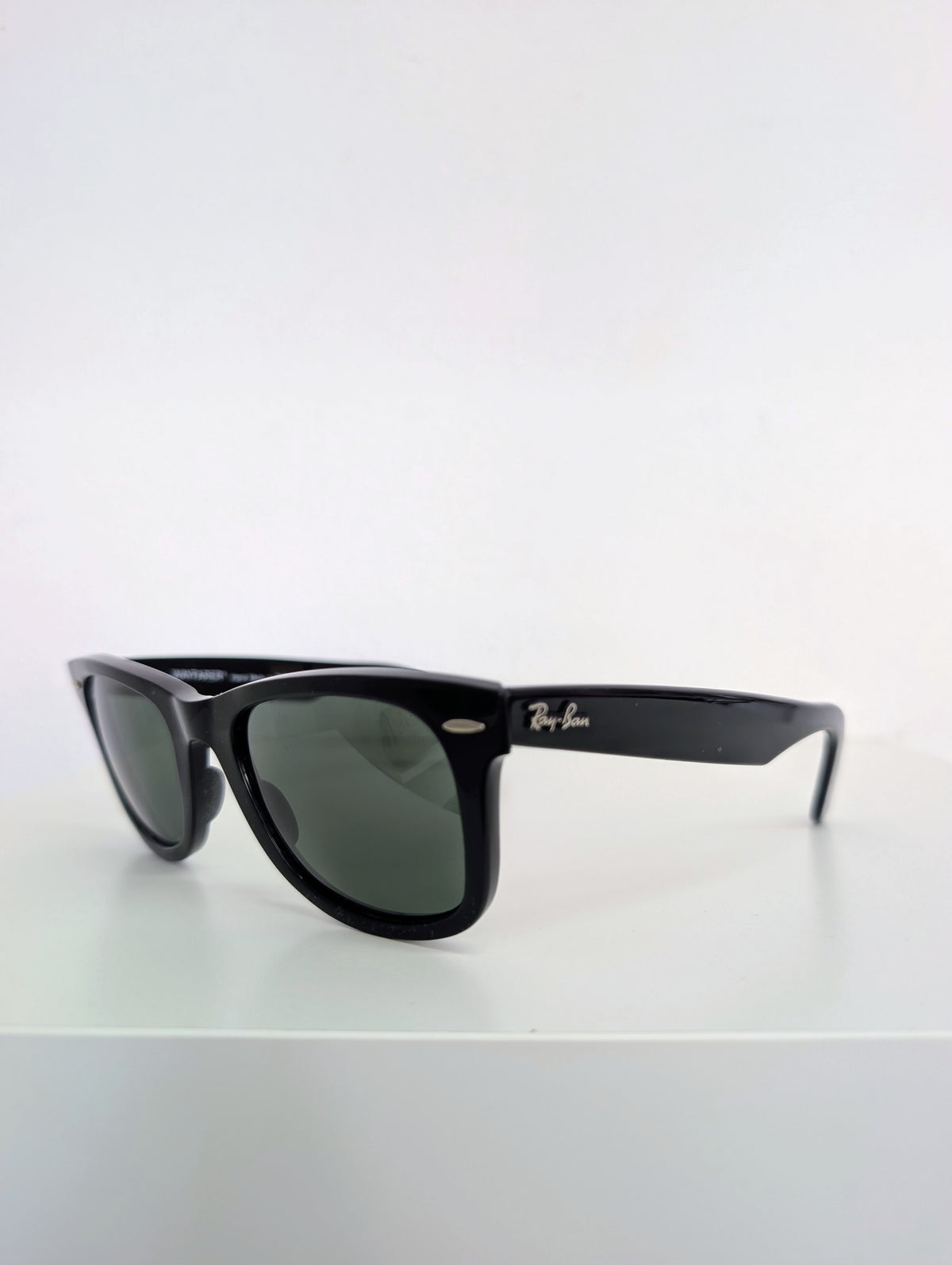 Ray Ban Black Wayfarer Classic Sunglasses