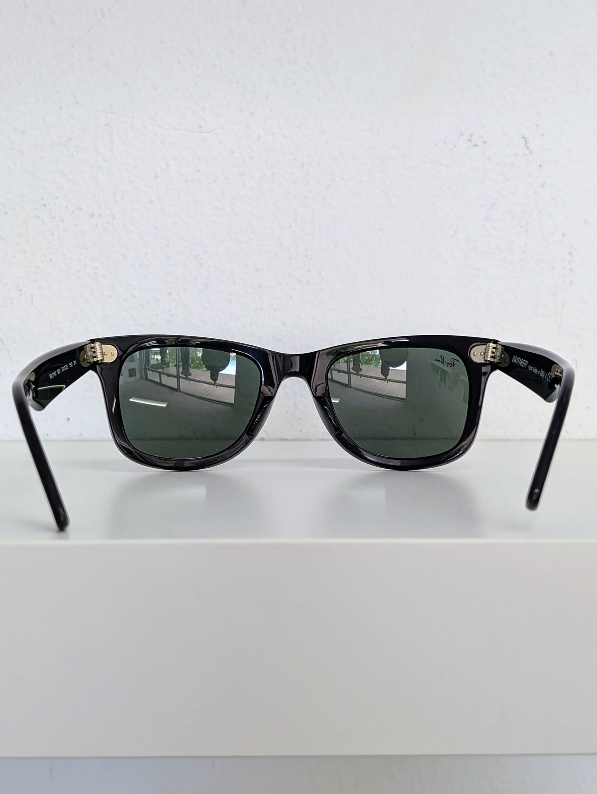 Ray Ban Black Wayfarer Classic Sunglasses