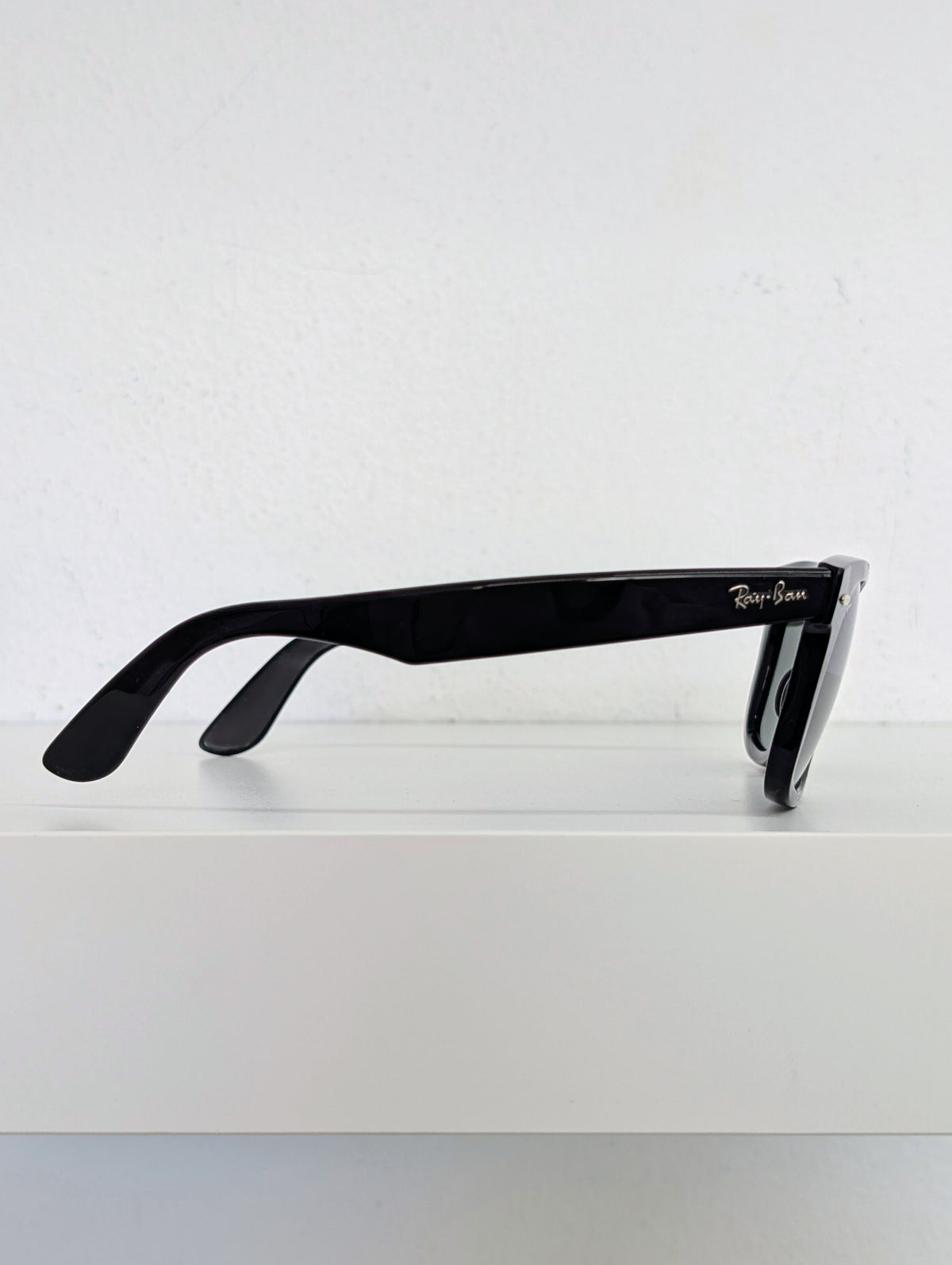 Ray Ban Black Wayfarer Classic Sunglasses