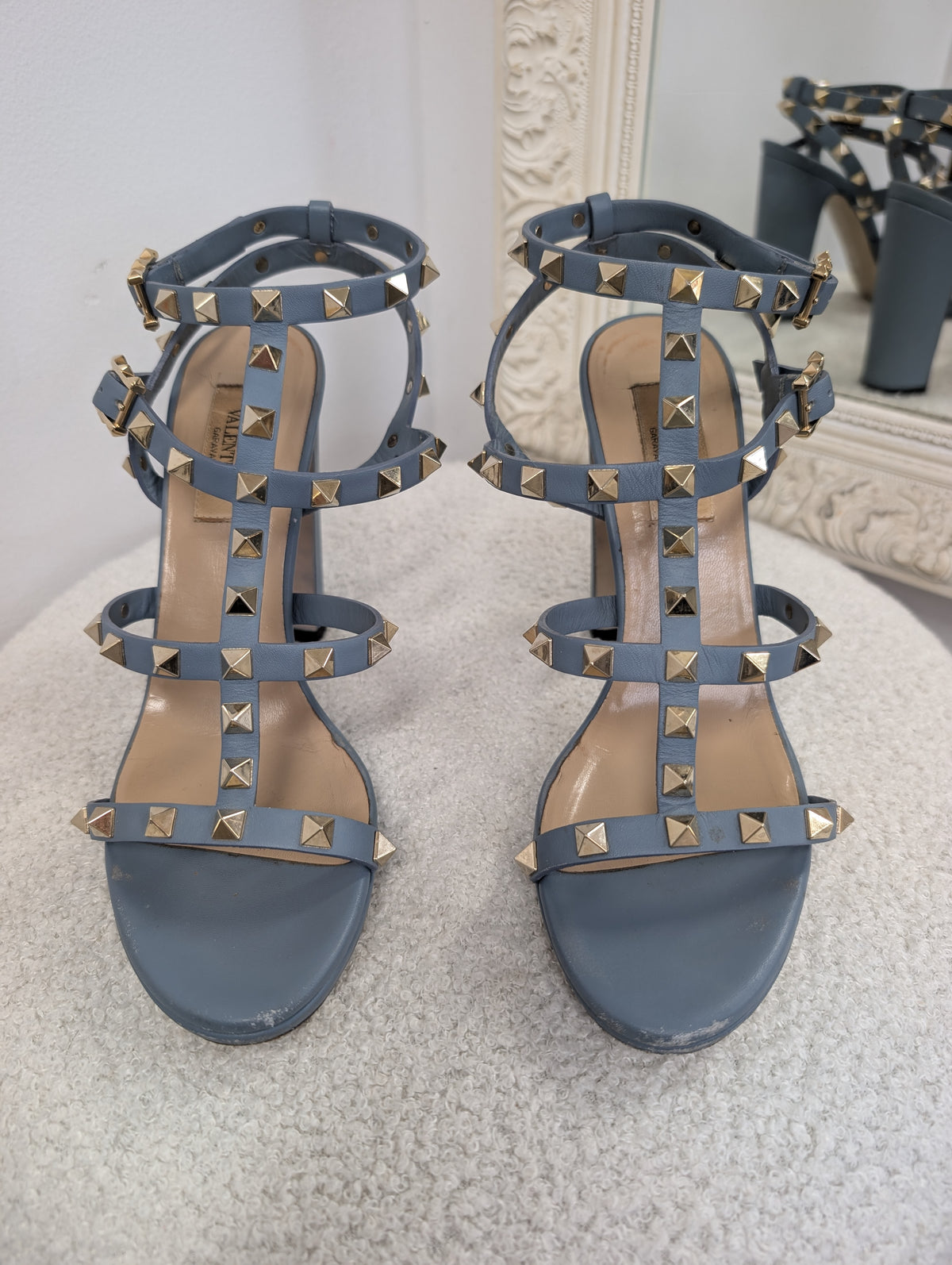 Valentino Garavani  Blue Cage Block Heels. Size 38.