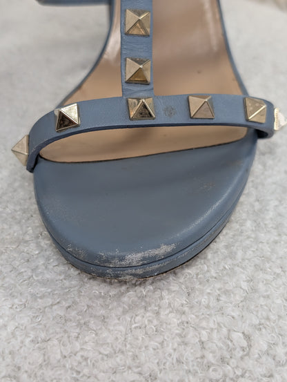 Valentino Garavani  Blue Cage Block Heels. Size 38.