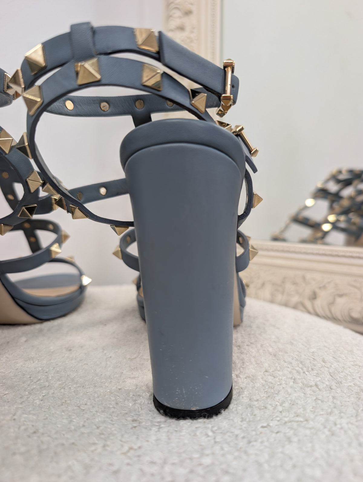 Valentino Garavani  Blue Cage Block Heels. Size 38.