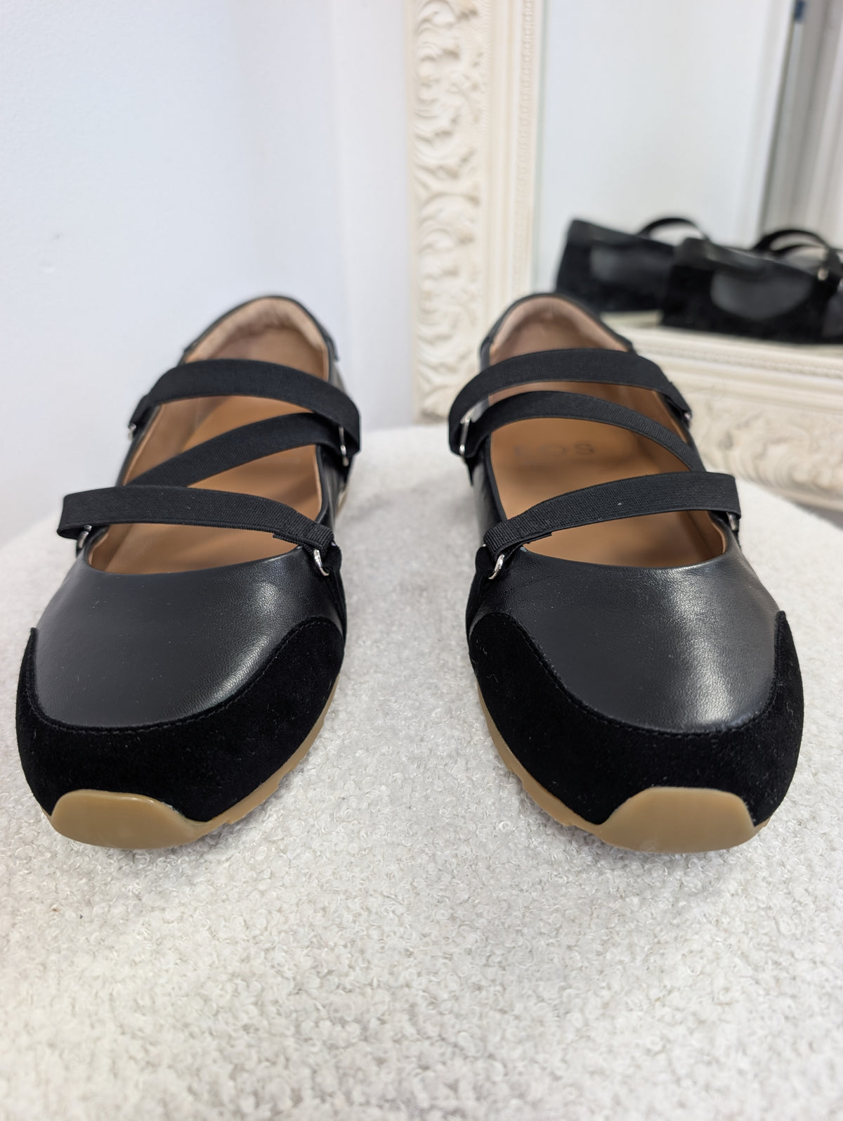 EOS Jasarae Sneakerina. Size 39.