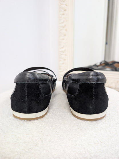 EOS Jasarae Sneakerina. Size 39.